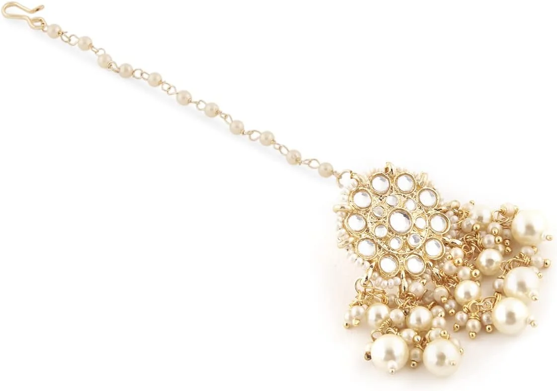 زیوری پیرلز، ست گوشواره آویز سنتی و مانگ تیکا زنانه با طرح کندن و مروارید، رنگ طلایی - ZPFK13161 زیوری پیرلز، ست گوشواره آویز سنتی و مانگ تیکا زنانه با طرح کندن و مروارید، رنگ طلایی - ZPFK13161