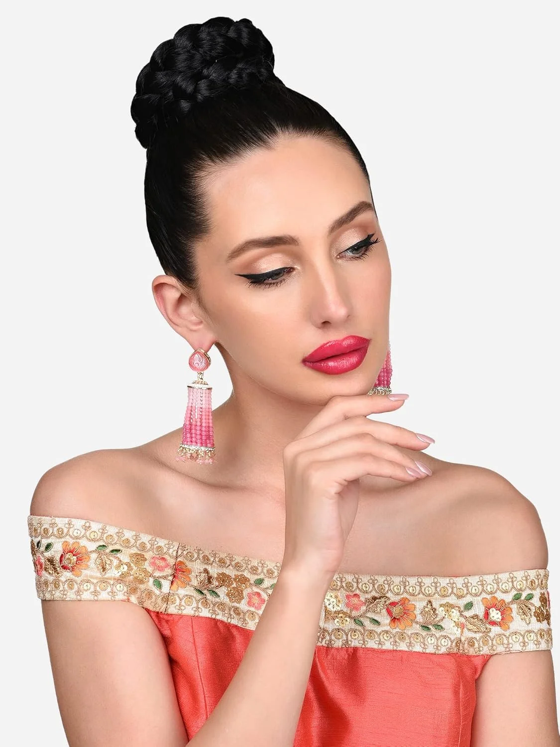 گوشواره آویز جومکی سنتی زنانه مروارید زوری مدل ZPFK15868 گوشواره آویز جومکی سنتی زنانه مروارید زوری مدل ZPFK15868