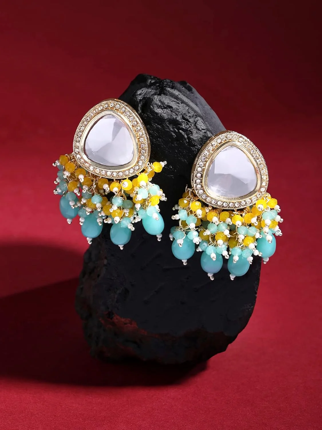 گوشواره آویز زنانه نگین دار Zaveri Pearls فیروزه ای و زرد با خوشه های مهره ای و تزیینات Kundan مدل ZPFK15638 گوشواره آویز زنانه نگین دار Zaveri Pearls فیروزه ای و زرد با خوشه های مهره ای و تزیینات Kundan مدل ZPFK15638