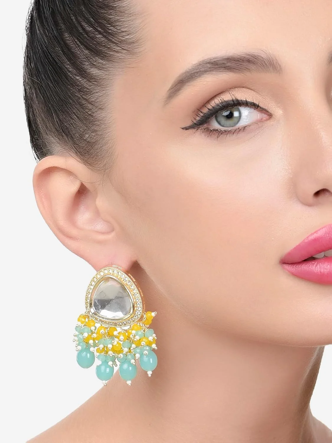 گوشواره آویز زنانه نگین دار Zaveri Pearls فیروزه ای و زرد با خوشه های مهره ای و تزیینات Kundan مدل ZPFK15638 گوشواره آویز زنانه نگین دار Zaveri Pearls فیروزه ای و زرد با خوشه های مهره ای و تزیینات Kundan مدل ZPFK15638