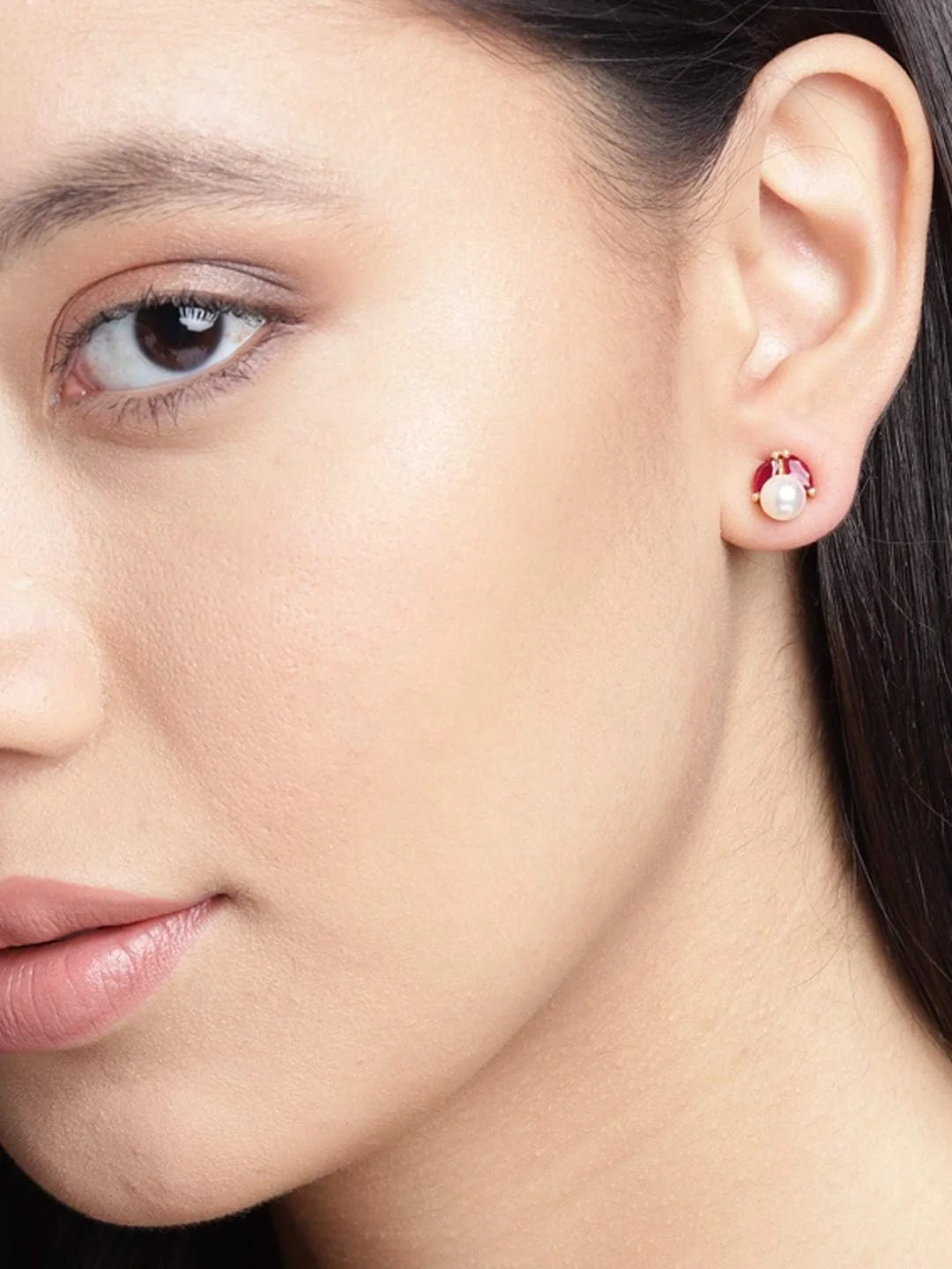 گوشواره های میخی زنانه ZAVERI PEARLS با روکش فلز پایه، زیرکونیا، الماس و مروارید، طلایی، صورتی، مدل مدرن کد Zpfk9745، بسته 3 عددی گوشواره های میخی زنانه ZAVERI PEARLS با روکش فلز پایه، زیرکونیا، الماس و مروارید، طلایی، صورتی، مدل مدرن کد Zpfk9745، بسته 3 عددی