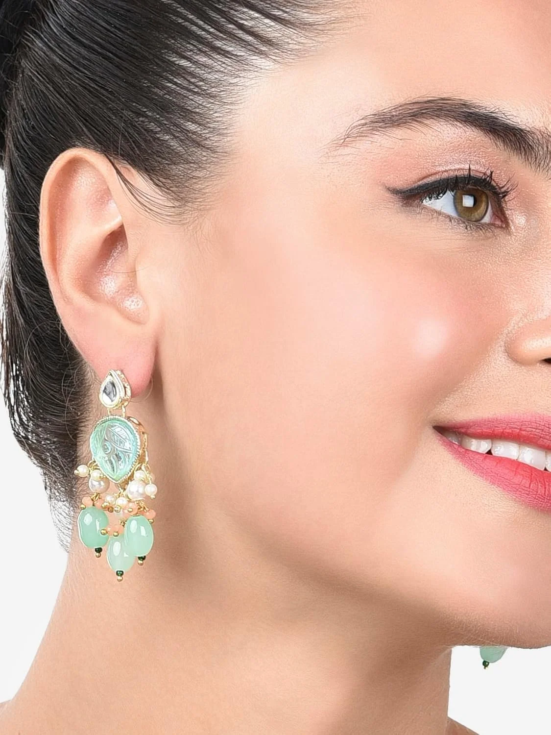 گوشواره آویز زنانه زری پرلز مدل ZPFK15382 با سنگ های هلویی و سبز گوشواره آویز زنانه زری پرلز مدل ZPFK15382 با سنگ های هلویی و سبز