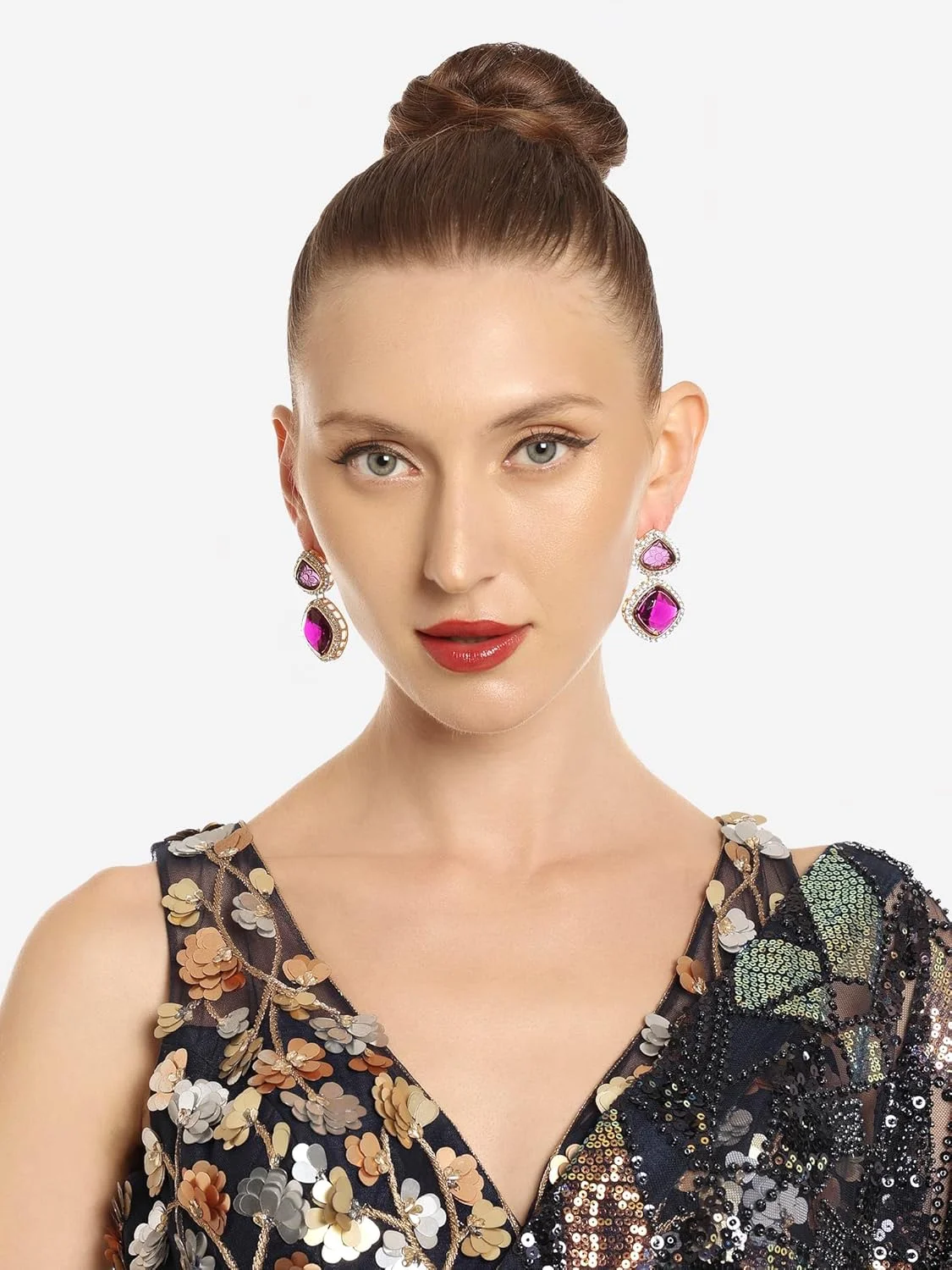 گوشواره آویز نگین بنفش و الماس اتریشی درخشان Zaveri Pearls مدل ZPFK16591 زنانه گوشواره آویز نگین بنفش و الماس اتریشی درخشان Zaveri Pearls مدل ZPFK16591 زنانه