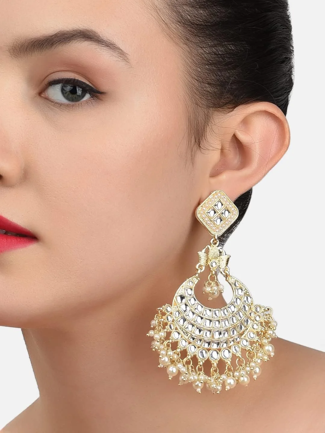 گوشواره آویز زنانه ZAVERI PEARLS با طرح سنتی نگین های کندان و مروارید - ZPFK11426 گوشواره آویز زنانه ZAVERI PEARLS با طرح سنتی نگین های کندان و مروارید - ZPFK11426