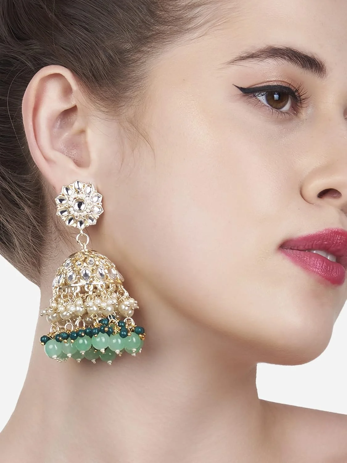 گوشواره آویز جومکی زنانه نگین دار سبز رنگ ZAVERI PEARLS مدل ZPFK13548 گوشواره آویز جومکی زنانه نگین دار سبز رنگ ZAVERI PEARLS مدل ZPFK13548