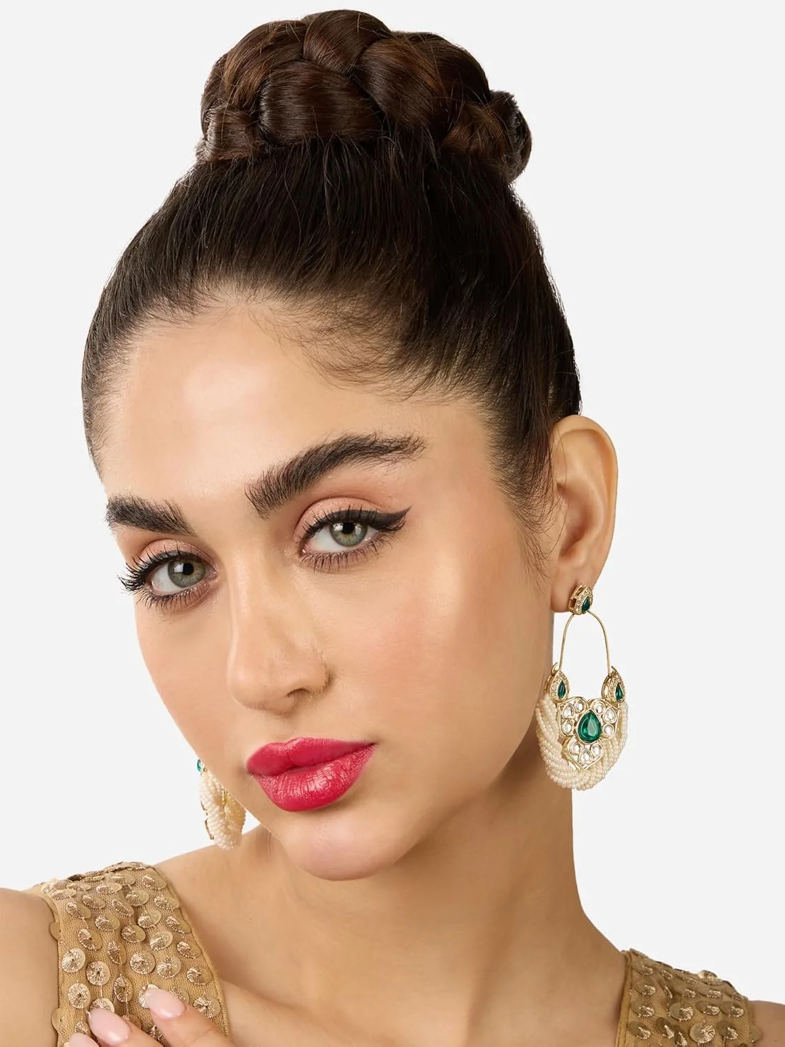 گوشواره آویز چند رشته ای مهره دار سنتی Kundan سنگ های سبز Zaveri Pearls برای زنان - ZPFK17594 گوشواره آویز چند رشته ای مهره دار سنتی Kundan سنگ های سبز Zaveri Pearls برای زنان - ZPFK17594