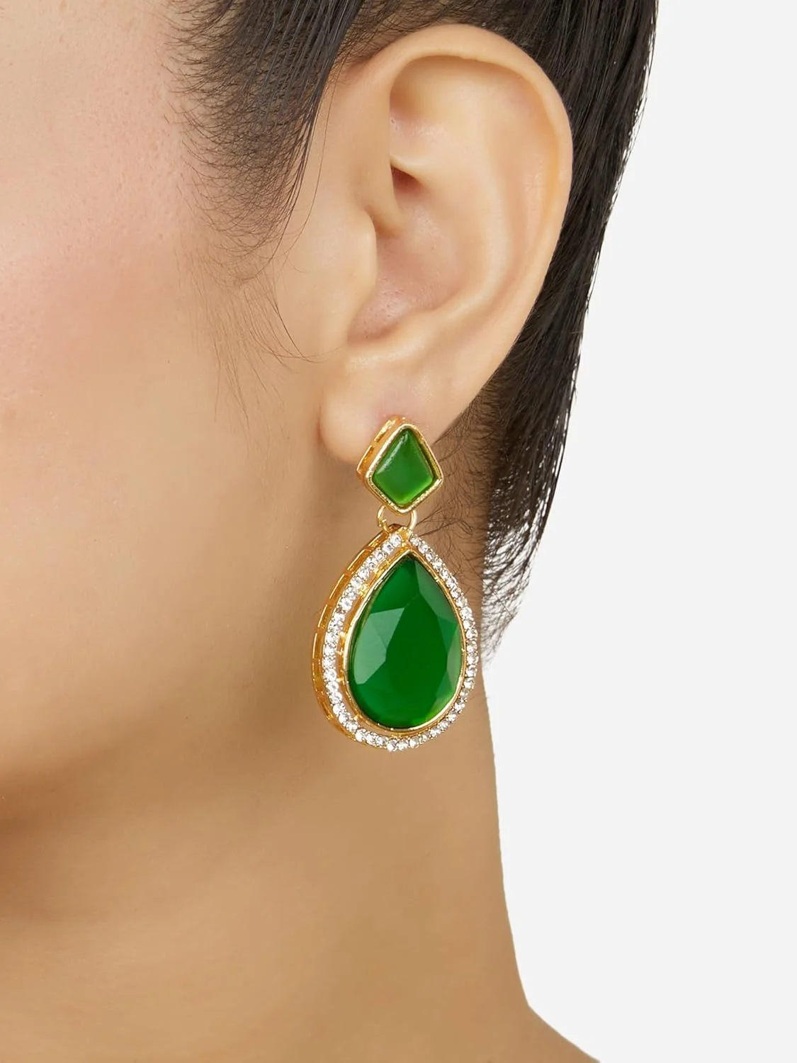 ست گوشواره زنانه Zaveri Pearls شامل 2 عدد گوشواره آویز نگین دار سبز و صورتی رانی با الماس های اتریشی درخشان - ZPFK18305 ست گوشواره زنانه Zaveri Pearls شامل 2 عدد گوشواره آویز نگین دار سبز و صورتی رانی با الماس های اتریشی درخشان - ZPFK18305