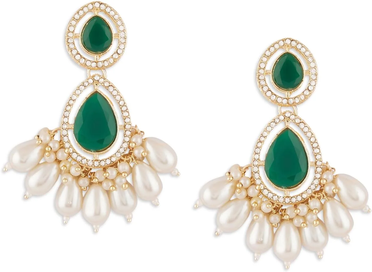 گوشواره زنانه نگین دار Zaveri Pearls با سنگ های سبز، مهره ها و الماس اتریشی درخشان مدل اشکی قومی-ZPFK18095