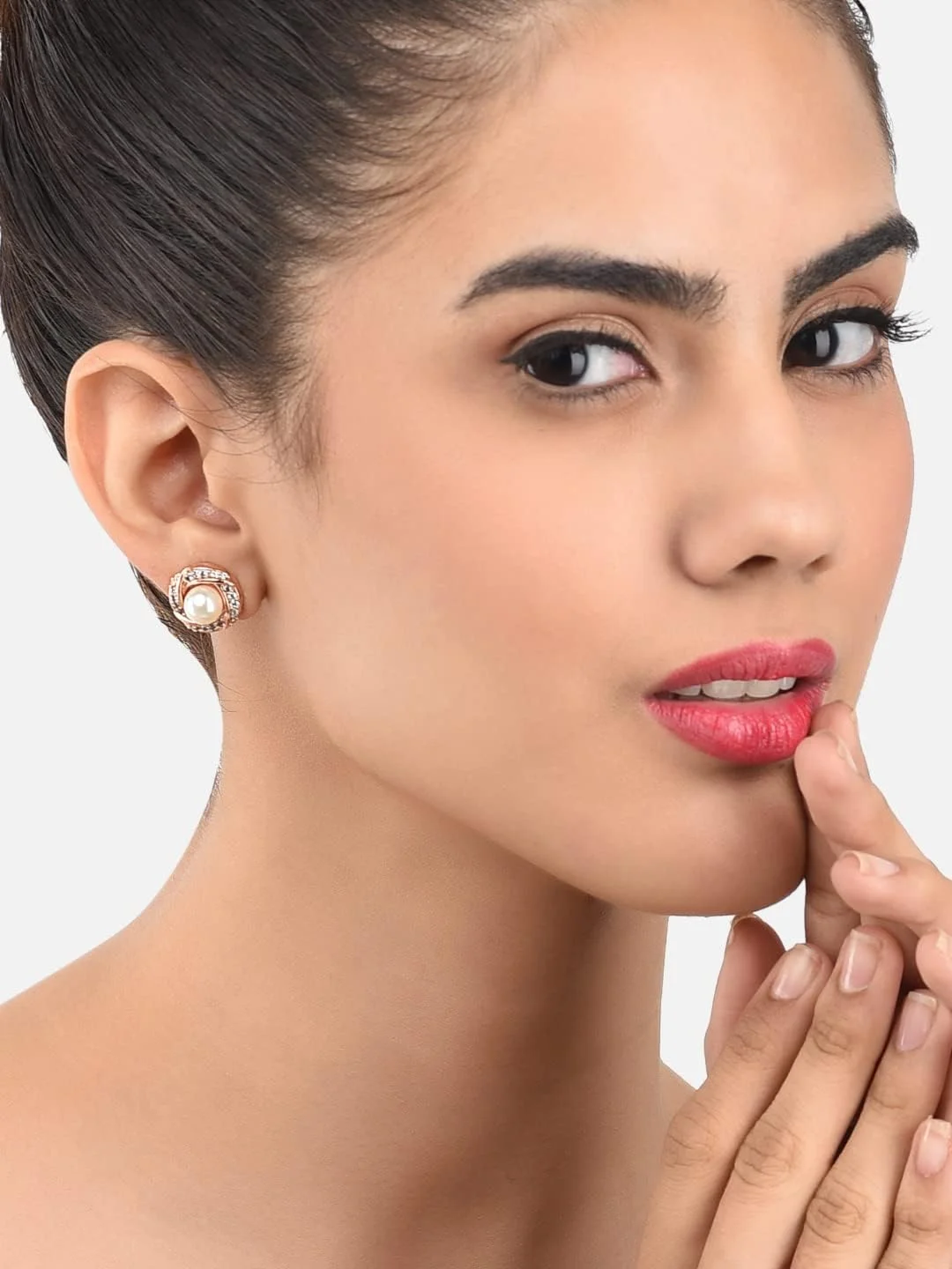 گوشواره میخی برنجی نگین زیرکونیا و مروارید رزگلد زنانه Zaveri Pearls مدل ZPFK10093 گوشواره میخی برنجی نگین زیرکونیا و مروارید رزگلد زنانه Zaveri Pearls مدل ZPFK10093