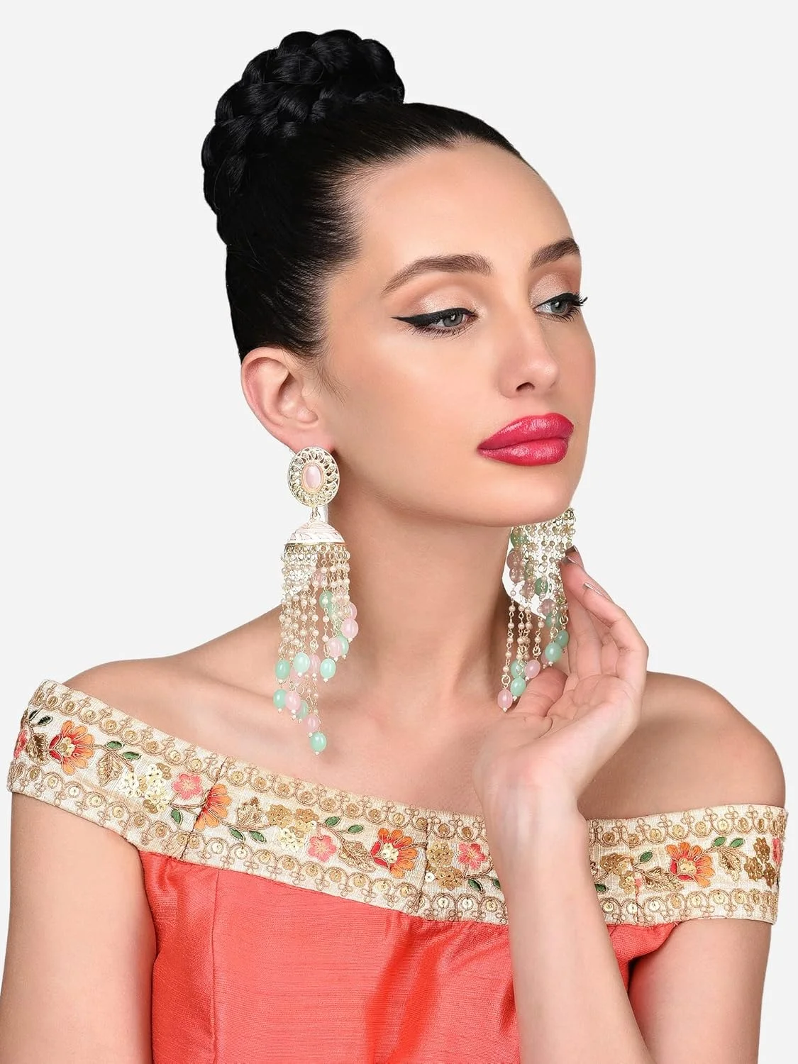 گوشواره آویز منگوله دار میناکاری شده زنجیره ای مهره ای سبز صورتی Zaveri Pearls مدل ZPFK15890 زنانه گوشواره آویز منگوله دار میناکاری شده زنجیره ای مهره ای سبز صورتی Zaveri Pearls مدل ZPFK15890 زنانه