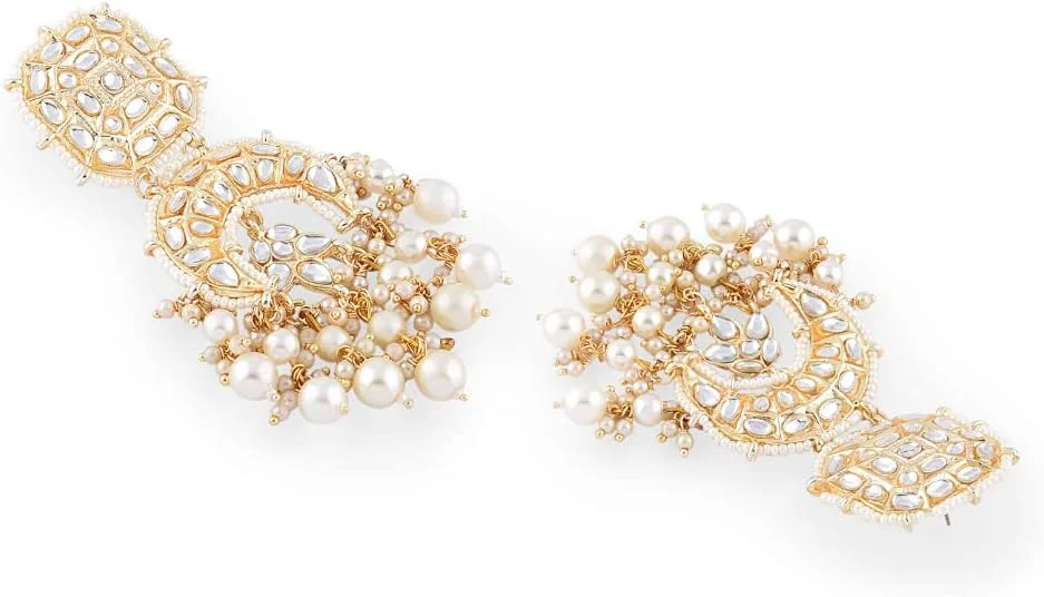 گوشواره آویز زنانه طرح کندن و مروارید طلایی رنگ مجموعه عروس Zaveri Pearls مدل ZPFK10096