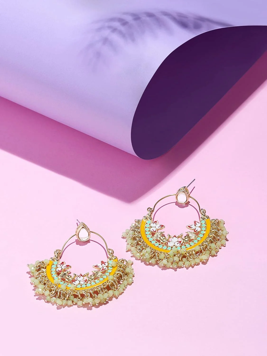 گوشواره چندبالی زنانه ZAVERI PEARLS طرح میناکاری چند رنگ با آویز مهره ای - ZPFK15651 گوشواره چندبالی زنانه ZAVERI PEARLS طرح میناکاری چند رنگ با آویز مهره ای - ZPFK15651