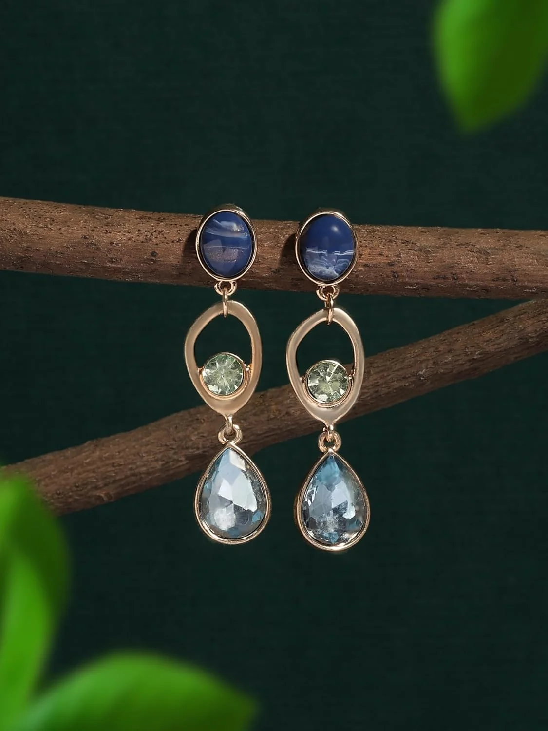 گوشواره های آویز زنانه نگین دار آبی و سبز Zaveri Pearls مدل ZPFK17255 گوشواره های آویز زنانه نگین دار آبی و سبز Zaveri Pearls مدل ZPFK17255