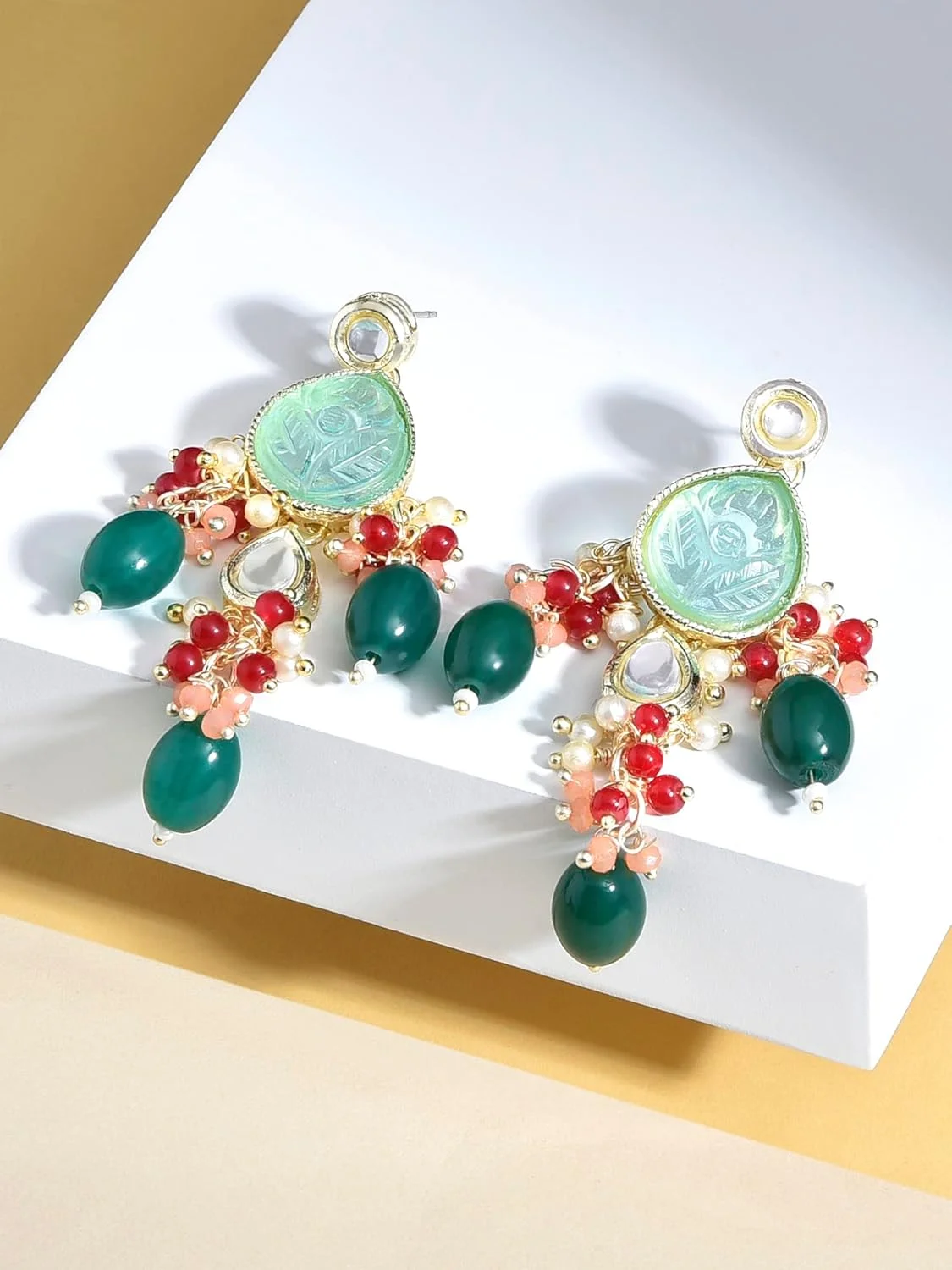 گوشواره آویزی زنانه چند رنگ سنگ و مهره قومی Zaveri Pearls مدل ZPFK15383 گوشواره آویزی زنانه چند رنگ سنگ و مهره قومی Zaveri Pearls مدل ZPFK15383