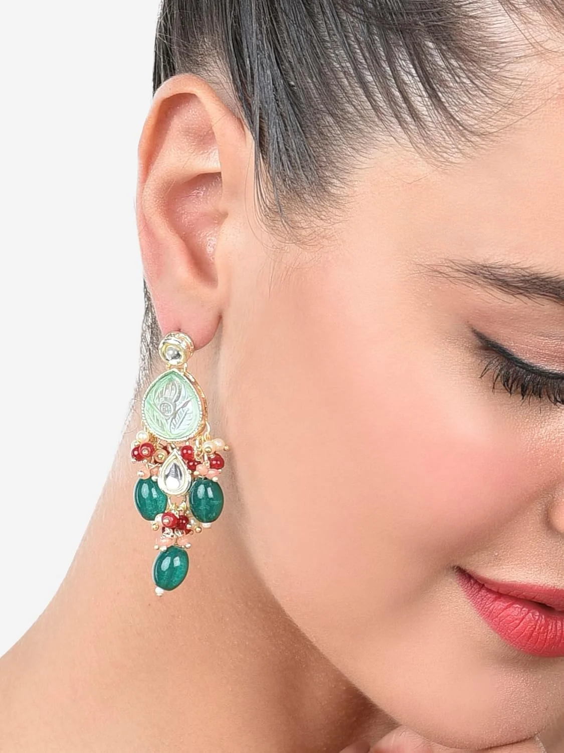 گوشواره آویزی زنانه چند رنگ سنگ و مهره قومی Zaveri Pearls مدل ZPFK15383 گوشواره آویزی زنانه چند رنگ سنگ و مهره قومی Zaveri Pearls مدل ZPFK15383