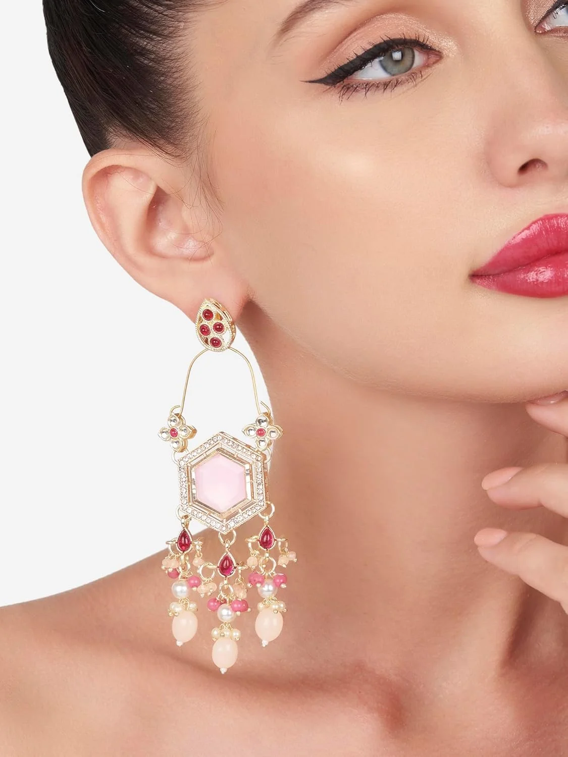 گوشواره آویز زنانه Zaveri Pearls با سنگ های صورتی، کندان و مهره - ZPFK16183 گوشواره آویز زنانه Zaveri Pearls با سنگ های صورتی، کندان و مهره - ZPFK16183
