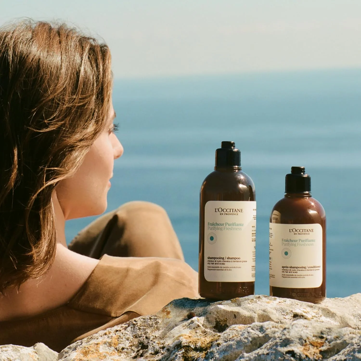 شامپو طراوت بخش و پاک کننده 300 میلی لیتر شامپو طراوت بخش و پاک کننده 300 میلی لیتر