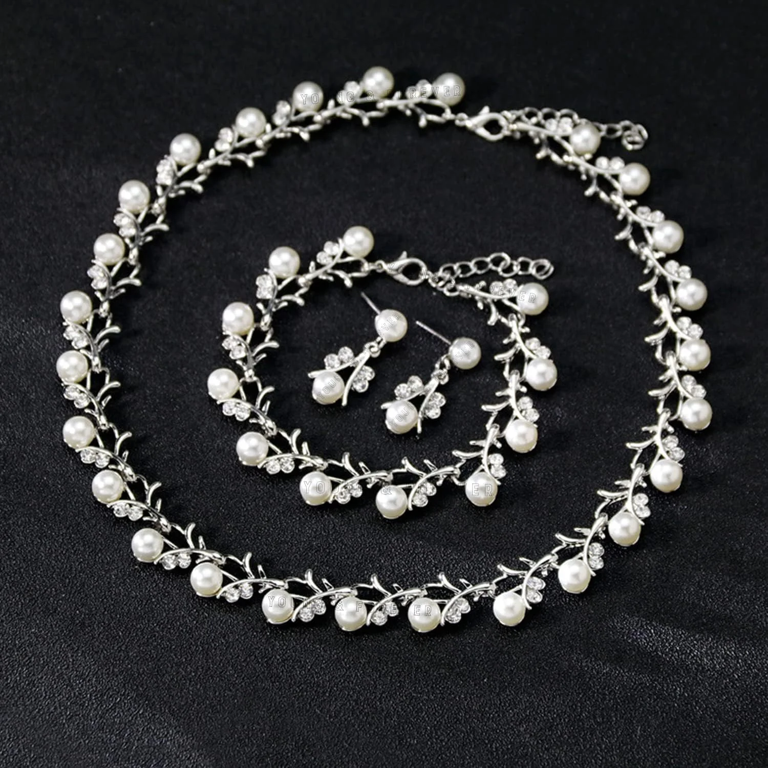 ست جواهرات زنانه و دخترانه شامل گردنبند، گوشواره و دستبند مرواریدی با روکش طلای 18 عیار، شیک و جدید از شاینینگ دیوا ست جواهرات زنانه و دخترانه شامل گردنبند، گوشواره و دستبند مرواریدی با روکش طلای 18 عیار، شیک و جدید از شاینینگ دیوا