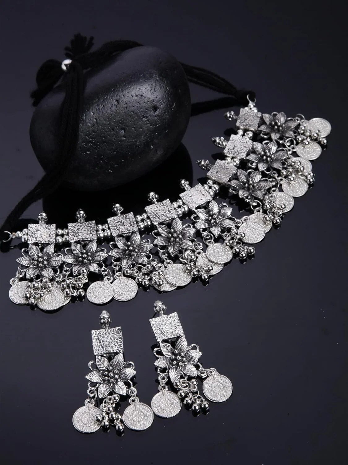 Shining Diva Fashion جدیدترین مدل گردنبند چوکر شیک و فانتزی اکسید شده سنتی برای زنان (rrsd13124s) - مشکی Shining Diva Fashion جدیدترین مدل گردنبند چوکر شیک و فانتزی اکسید شده سنتی برای زنان (rrsd13124s) - مشکی