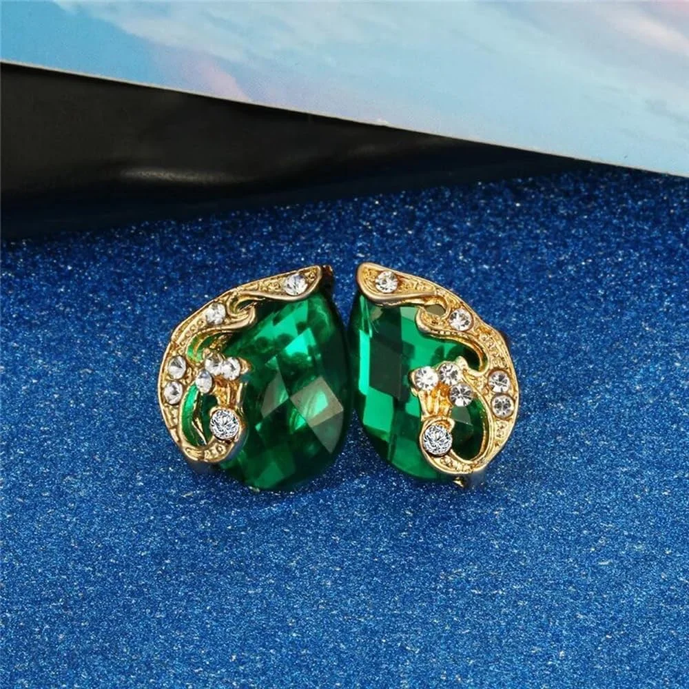 ست جواهرات شیک و جدید زنانه شامل گردنبند، گوشواره حلقه ای و آویز نگین دار براق | ست 3 تکه مناسب عروسی، سالگرد، تولد، نامزدی و هدیه روز ولنتاین ست جواهرات شیک و جدید زنانه شامل گردنبند، گوشواره حلقه ای و آویز نگین دار براق | ست 3 تکه مناسب عروسی، سالگرد، تولد، نامزدی و هدیه روز ولنتاین