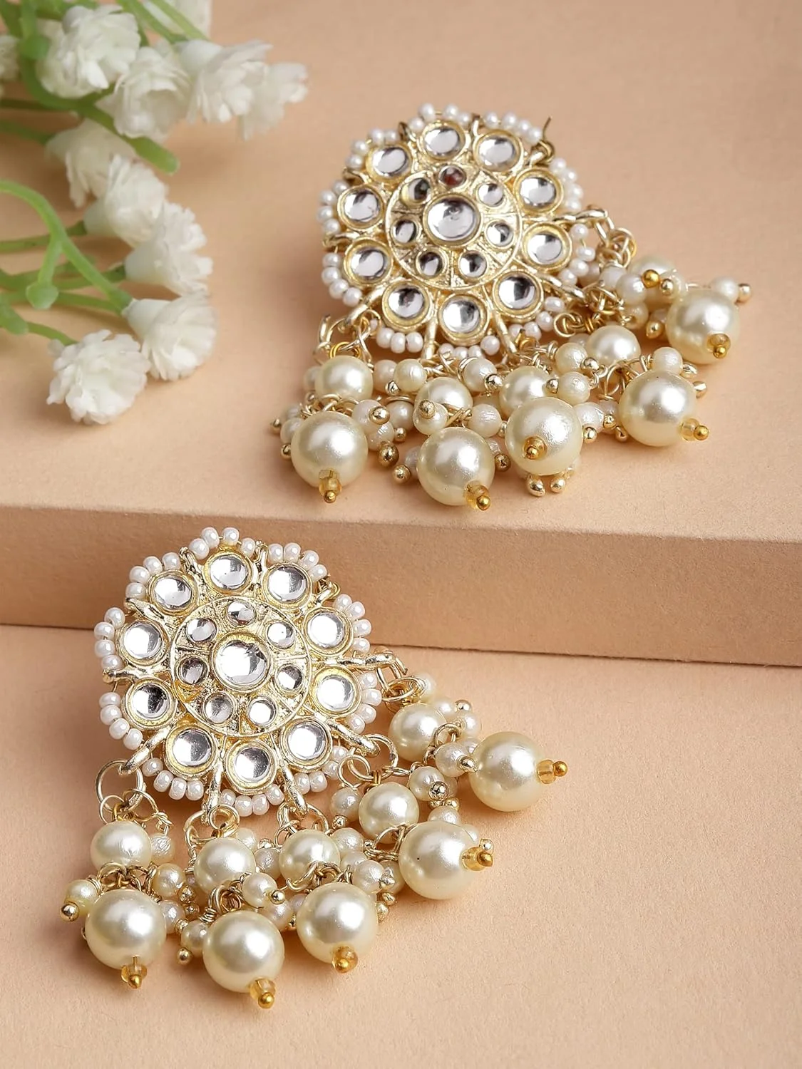 گوشواره های مرواریدی کندان سنتی شیک و جدید زنانه و دخترانه Shining Diva Fashion (13813er) (سفید) گوشواره های مرواریدی کندان سنتی شیک و جدید زنانه و دخترانه Shining Diva Fashion (13813er) (سفید)