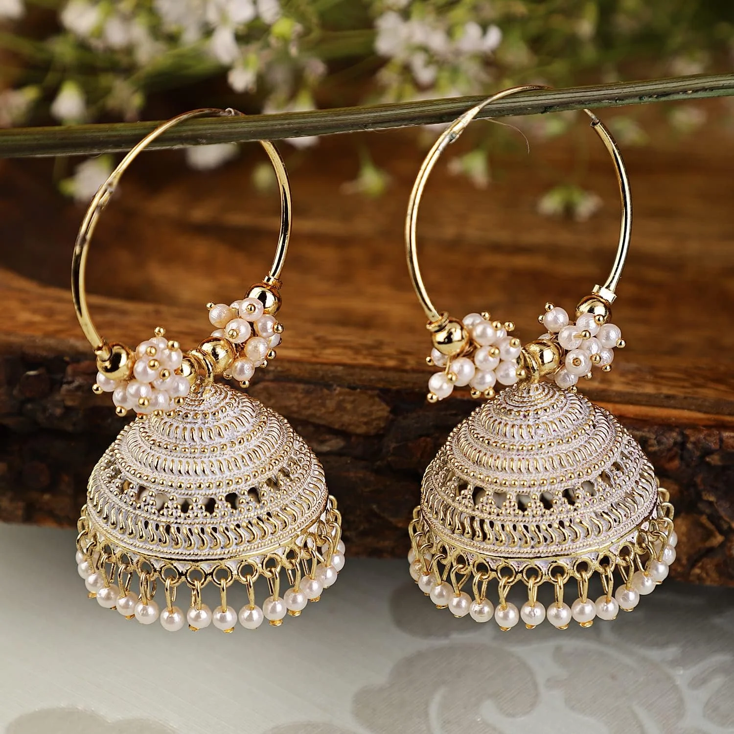 گوشواره های حلقه ای جومکی سنتی شیک و جدید زنانه و دخترانه از Shining Diva Fashion گوشواره های حلقه ای جومکی سنتی شیک و جدید زنانه و دخترانه از Shining Diva Fashion