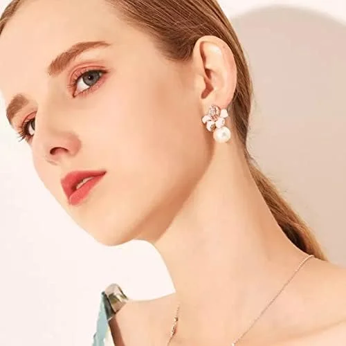 گوشواره های نقره ای مرواریدی کریستالی جدیدترین مد روز زنانه Shining Diva Fashion گوشواره های نقره ای مرواریدی کریستالی جدیدترین مد روز زنانه Shining Diva Fashion