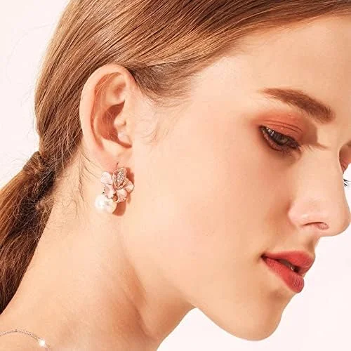 گوشواره های نقره ای مرواریدی کریستالی جدیدترین مد روز زنانه Shining Diva Fashion گوشواره های نقره ای مرواریدی کریستالی جدیدترین مد روز زنانه Shining Diva Fashion