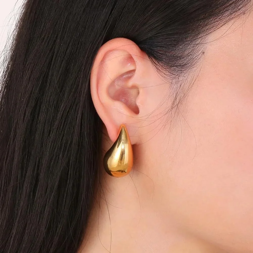 شاینینگ دیوا فشن، ست 2 جفتی گوشواره های اشکال دار طلایی و نقره ای با الهام از سلبریتی ها، مناسب دختران و زنان نوجوان، گوشواره های ترند، بزرگ، سبک و قطره ای شاینینگ دیوا فشن، ست 2 جفتی گوشواره های اشکال دار طلایی و نقره ای با الهام از سلبریتی ها، مناسب دختران و زنان نوجوان، گوشواره های ترند، بزرگ، سبک و قطره ای
