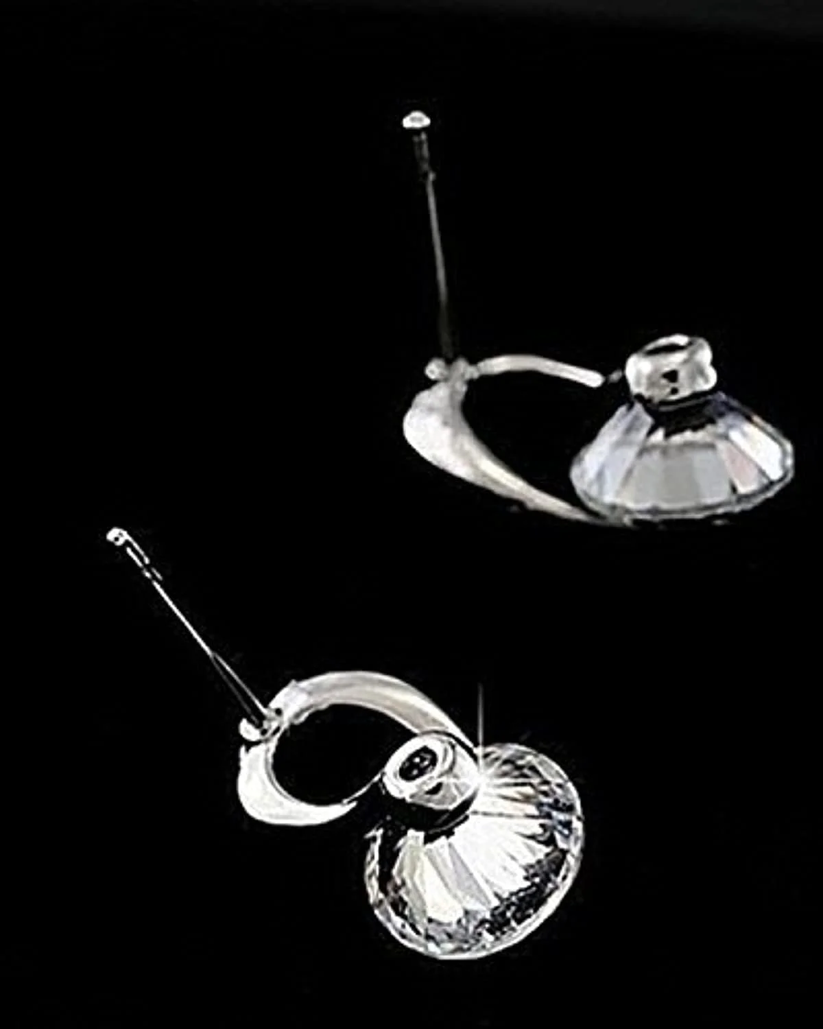 گوشواره های میخی کریستالی شیک زنانه با روکش نقره ای و پلاتین درخشان دیوا - نقره ای (rrsd9826er) گوشواره های میخی کریستالی شیک زنانه با روکش نقره ای و پلاتین درخشان دیوا - نقره ای (rrsd9826er)