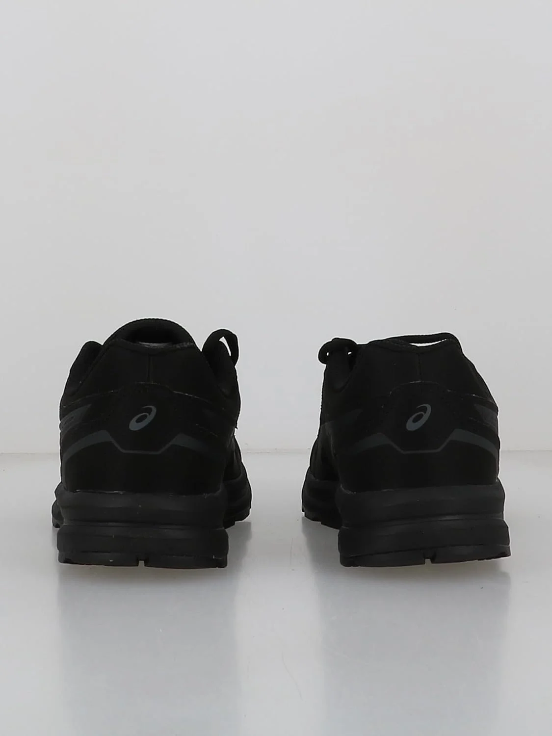 کفش پیاده روی و کوهنوردی زنانه آسیکس مدل Gel-Mission کفش پیاده روی و کوهنوردی زنانه آسیکس مدل Gel-Mission