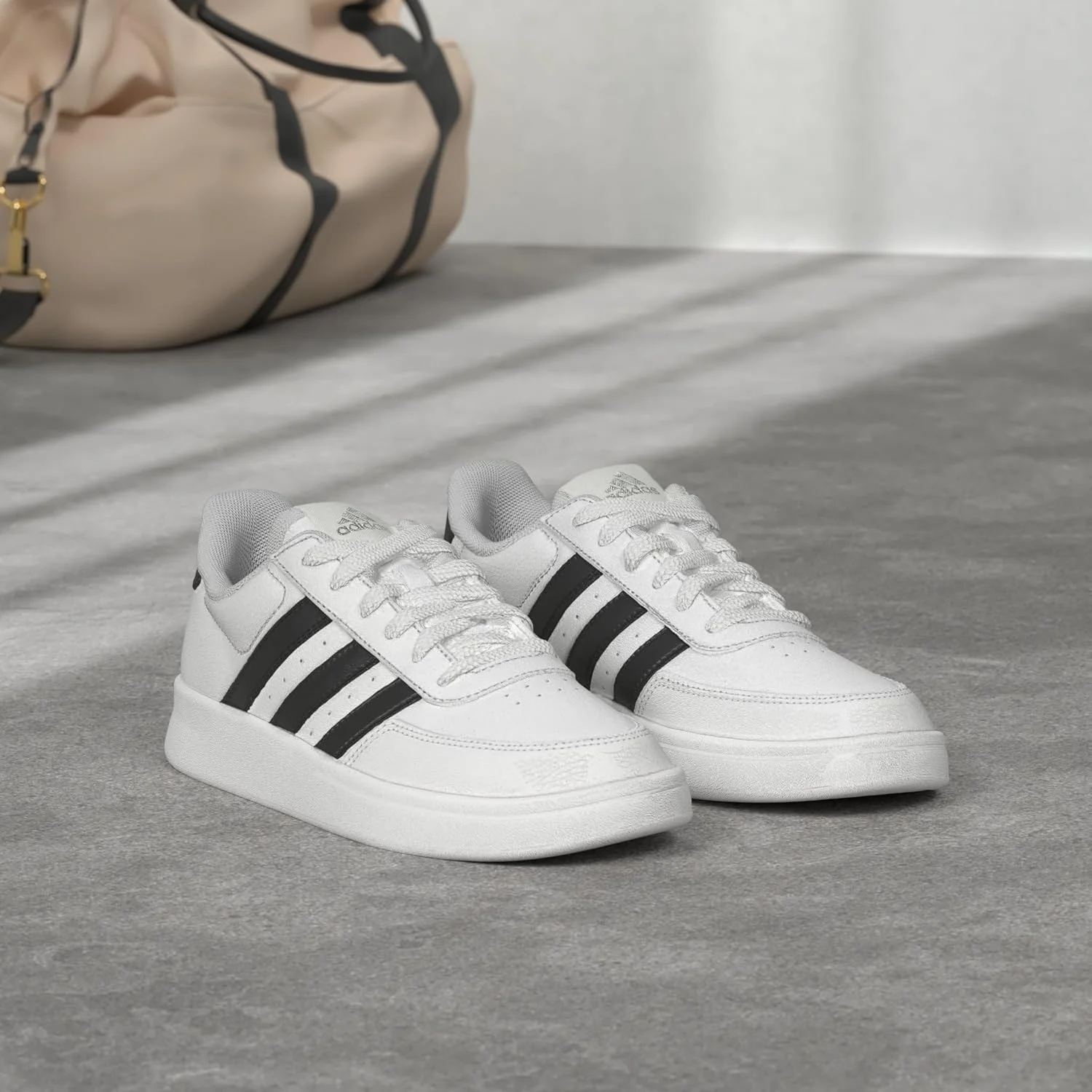 کفش ورزشی زنانه آدیداس Breaknet 2.0