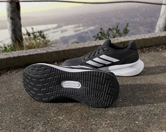 کفش های دویدن زنانه آدیداس Runfalcon 5 مشکی، سایز 41 1/3 اروپا