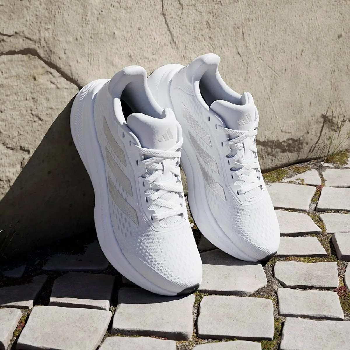 کفش زنانه آدیداس مدل Response Super