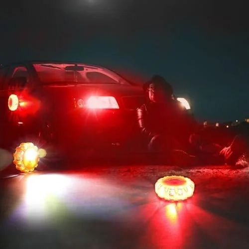 2 عدد چراغ اضطراری LED جاده ای قابل شارژ USB، چراغ هشدار کنار جاده ای دیسک چشمک زن با پایه مغناطیسی و قلاب، چراغ های هشدار ضد آب با 9 حالت چشمک زن (شامل باتری)