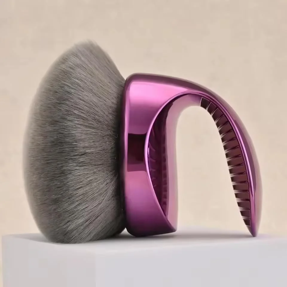 براش بدن Ws- Beauty Blend & Blur برای آرایش، برنزه کننده خودکار، برنزر؛ ارائه دهنده استفاده بی نقص با موهای مصنوعی وگان، 15 سانتی متر براش بدن Ws- Beauty Blend & Blur برای آرایش، برنزه کننده خودکار، برنزر؛ ارائه دهنده استفاده بی نقص با موهای مصنوعی وگان، 15 سانتی متر
