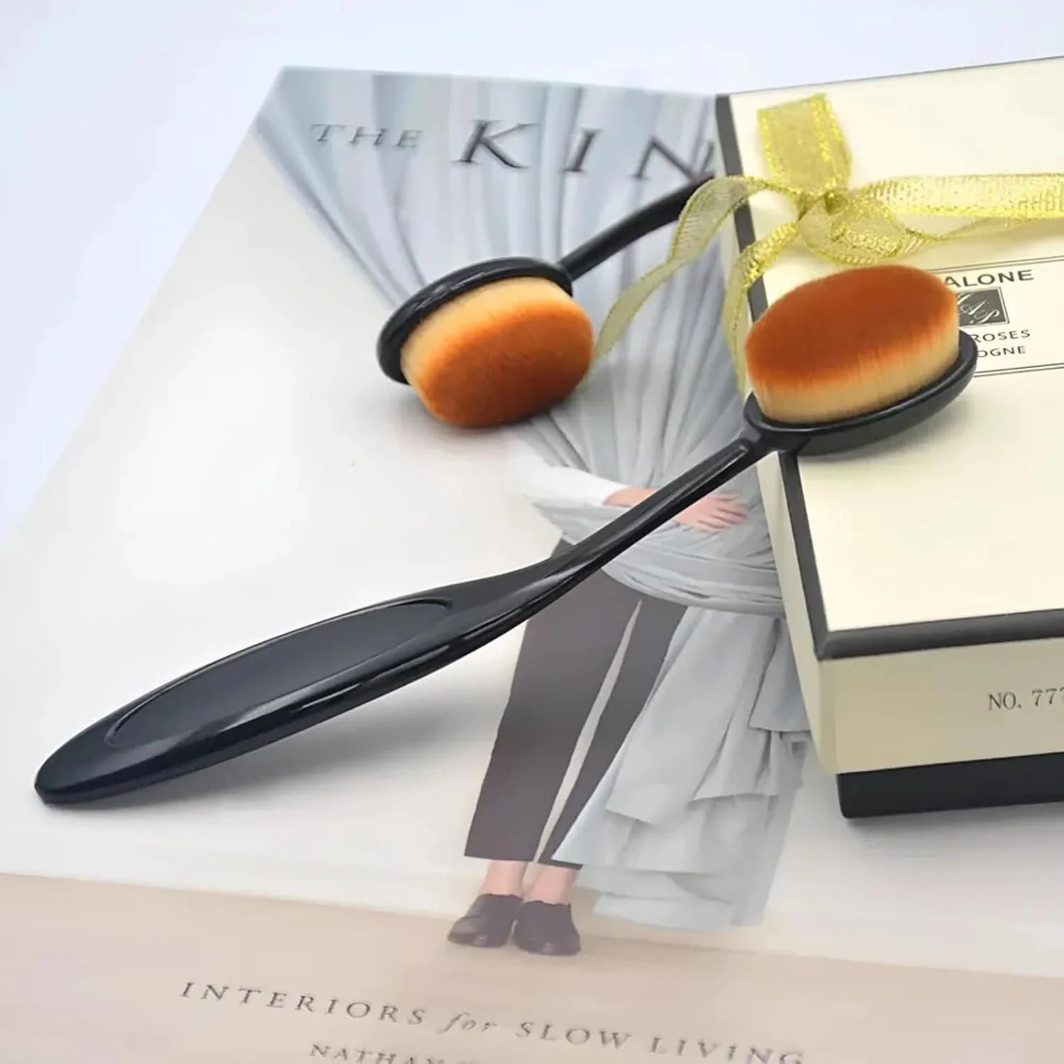 براش آرایشی نوع مسواکی، براش BB، براش کرم پودر، براش آرایشی منحنی بدون ایجاد خط و خش، پوشش بی نقص طبیعی و نرم، موی مصنوعی، تمیز کردن آسان، دسته انعطاف پذیر