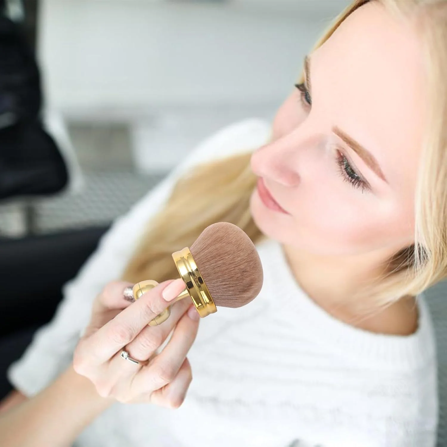 براش برنزه کننده، براش آرایشی بزرگ 3 اینچی برای برنزه کردن بدن - ابزار پوشش یکنواخت لوازم آرایشی پاها، پشت و بازوها، اپلیکاتور سر پهن برای روز ولنتاین، روز مادر