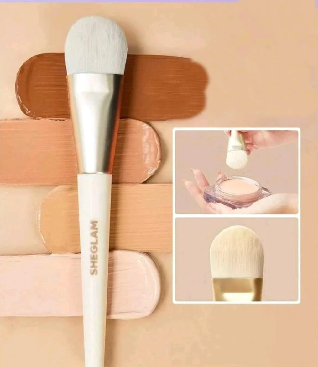 یک عدد براش کرم پودر SHEGLAM Skinfluencer، نرم و لطیف برای استفاده آسان