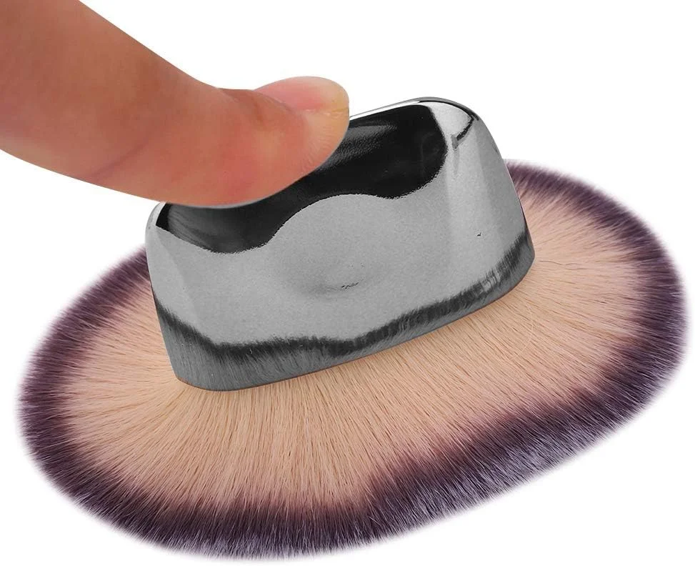 براش آرایشی، براش پودر نرم و شل، ابزار زیبایی برای ترکیب مایع، کرم یا لوازم آرایشی پودری با موهای فیبر برتر، خوش فرم، مرطوب و (نقره ای)