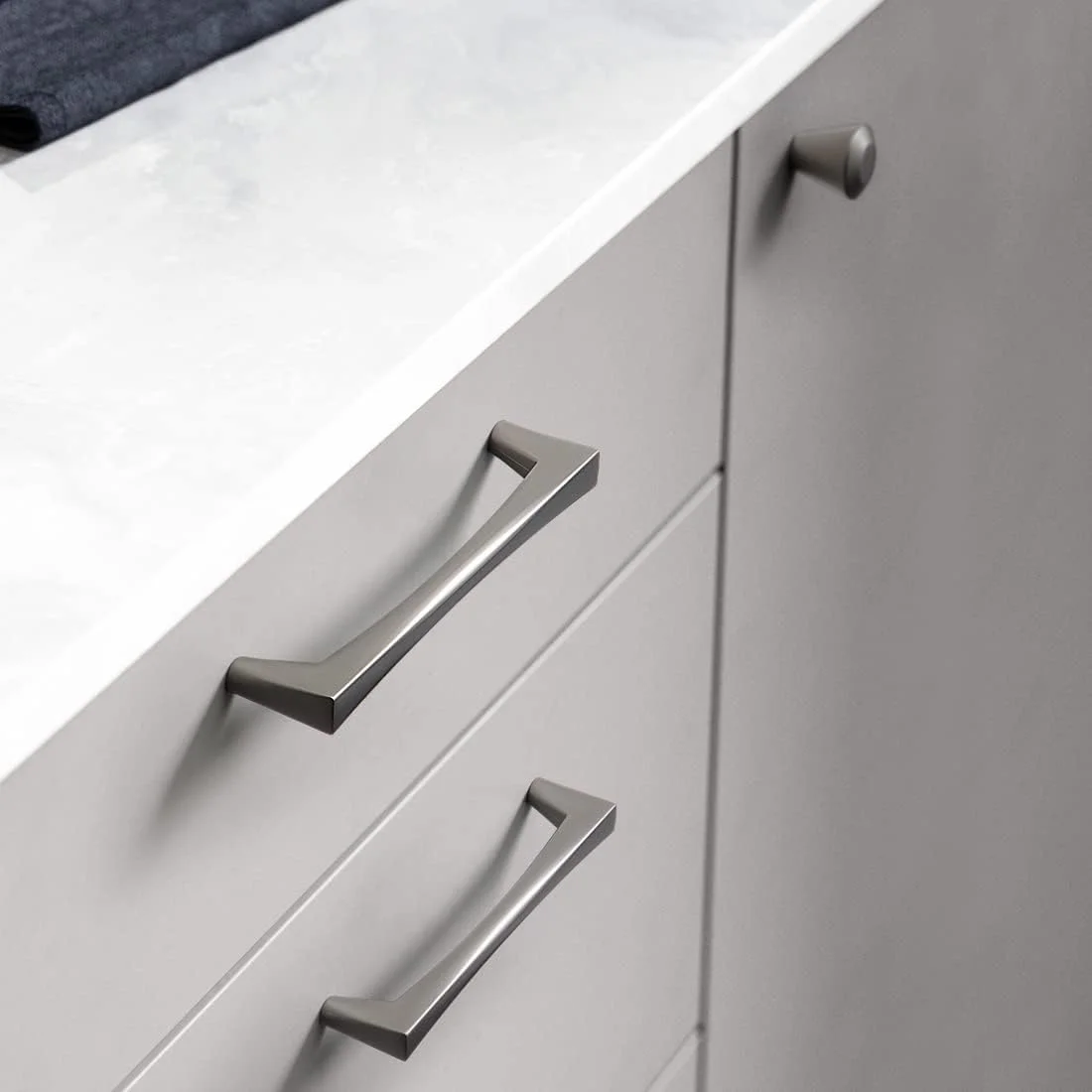 دستگیره کابینت YAGU، بسته 10 عددی، خاکستری تیره، مرکز سوراخ 5 اینچی، دستگیره کشو آشپزخانه، سخت افزار آلیاژ روی نیکل مشکی برای کمد لباس، کمد، درب کابینت