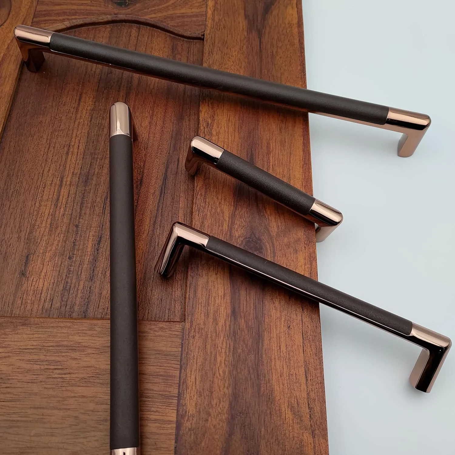 دستگیره کابینت رزگلد بافت دار برای سخت افزار کابینت، دستگیره مبلمان برای درها، کابینت ها، کمدهای لباس و کشوها - روکش کوکاکولا - 1 عدد (224 میلی متر (10 اینچ))