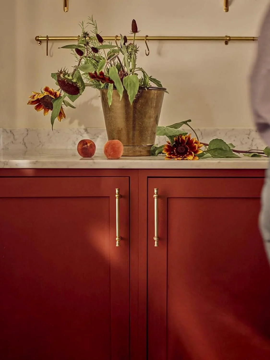 دستگیره کابینت طلایی مات - مرکز سوراخ 128 میلی‌متر، دستگیره کشو کلاسیک و قدیمی آلیاژ روی، سخت افزار کابینت کمد حمام آشپزخانه (2 عدد، طلایی مات، مرکز سوراخ 128 میلی‌متر)