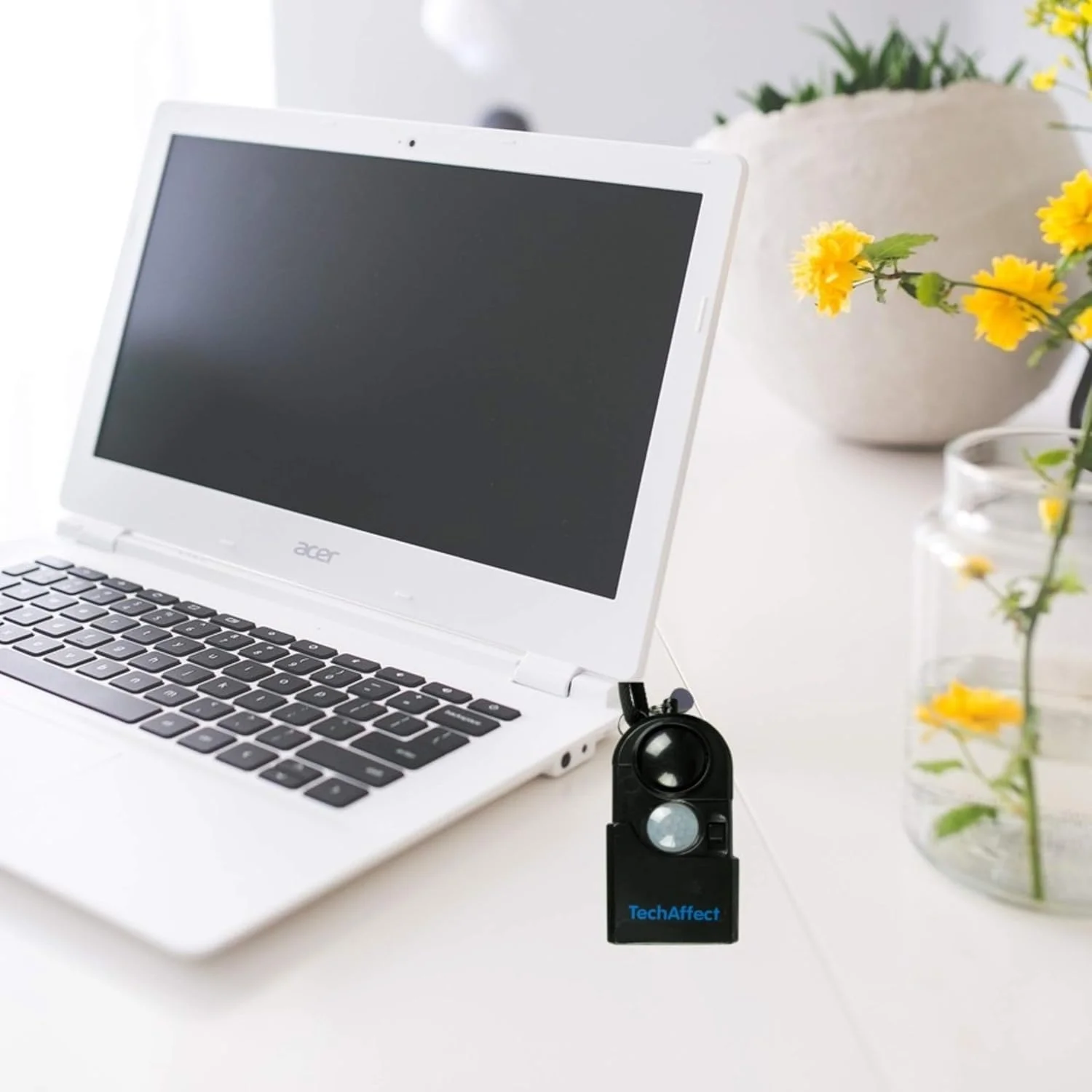 آلارم شخصی وحشت یا حمله - آژیر بسیار بلند - محافظت شخصی ایده آل / دفاع شخصی برای زنان، سالمندان، هر فرد آسیب پذیر. دارای سنسور حرکتی PIR - قابل استفاده به عنوان آلارم دزدگیر / سیستم امنیتی