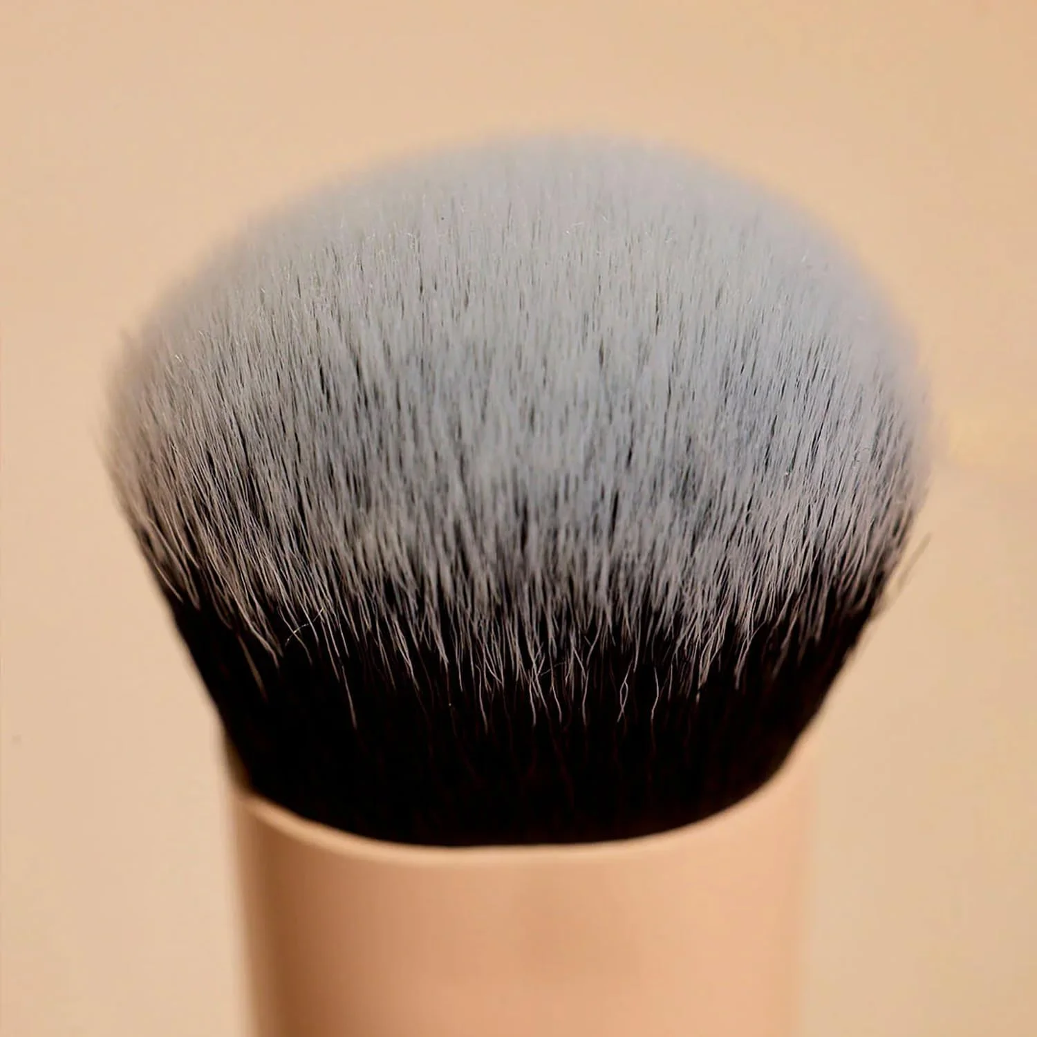 براش صورت بی نظیر Lux Unfiltered، براش آرایشی دقیق و جهانی، موهای مصنوعی براش صورت بی نظیر Lux Unfiltered، براش آرایشی دقیق و جهانی، موهای مصنوعی