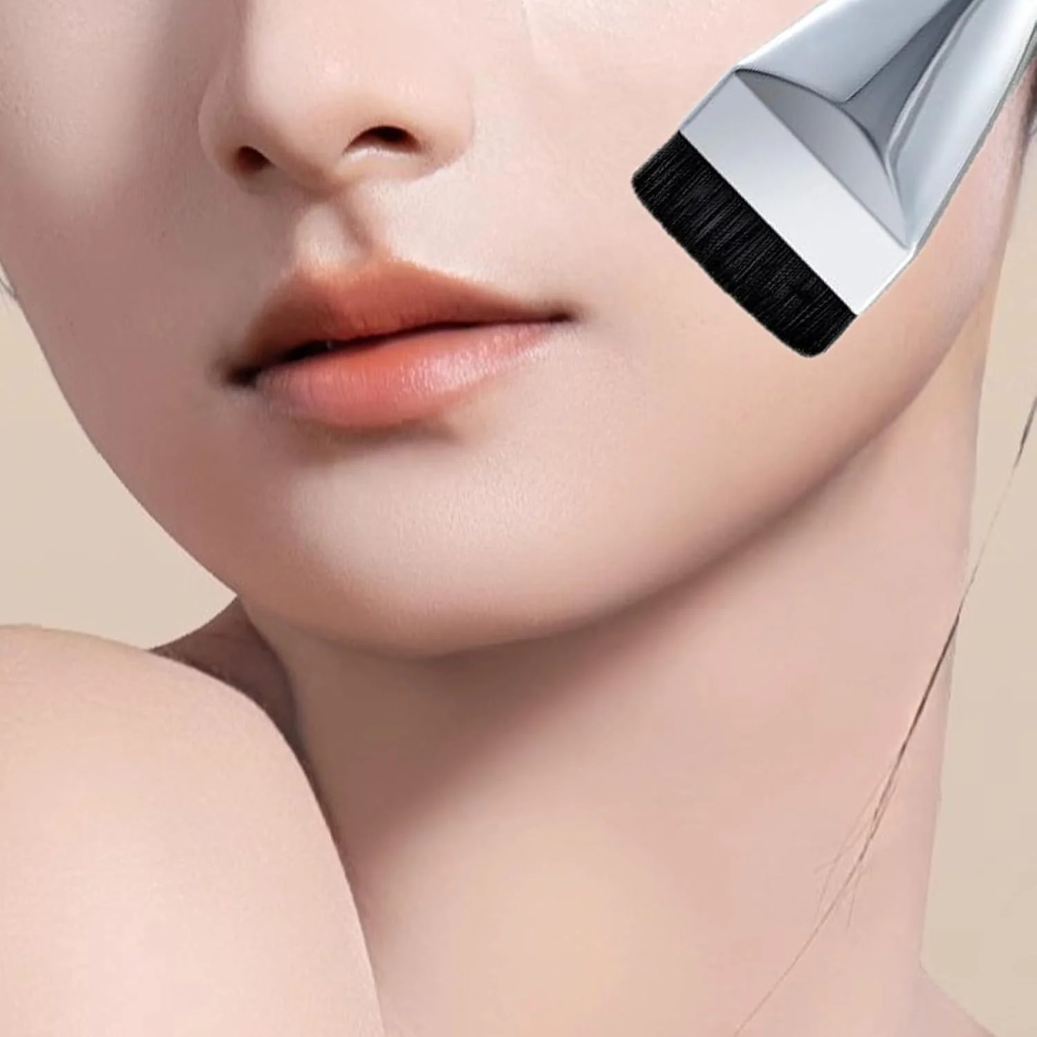 ست 2 عددی براش کرم پودر فوق العاده نازک با پرزهای نرم و مصنوعی، براش های آرایشی تخت و دقیق برای کرم پودر، کانسیلر، مناسب برای داشتن آرایشی صاف و بی نقص (نقره ای)