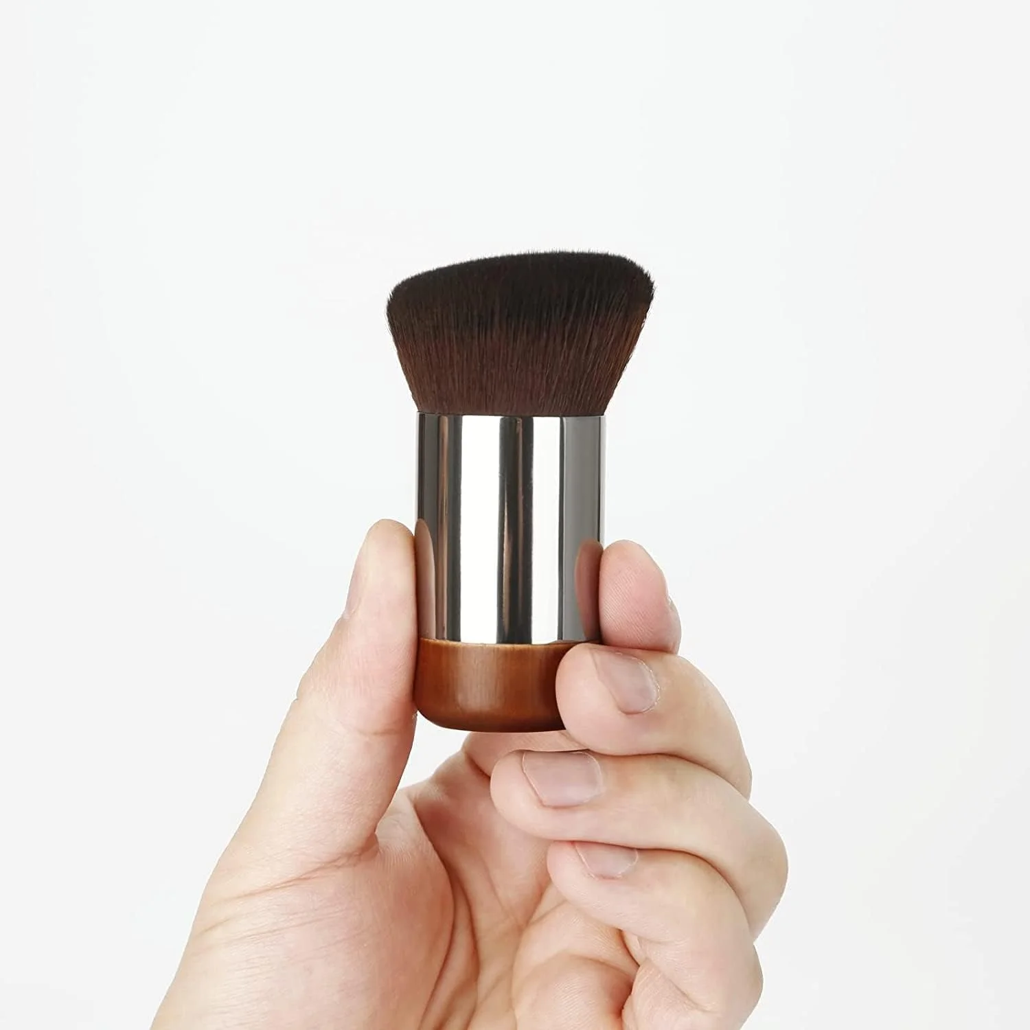 براش کرم پودر، براش زاویه دار کابوکی سر صاف، مناسب برای لوازم آرایشی مایع، کرمی یا پودری بی عیب و نقص، براش آرایشی چند منظوره با کیفیت و بادوام (قهوه ای)