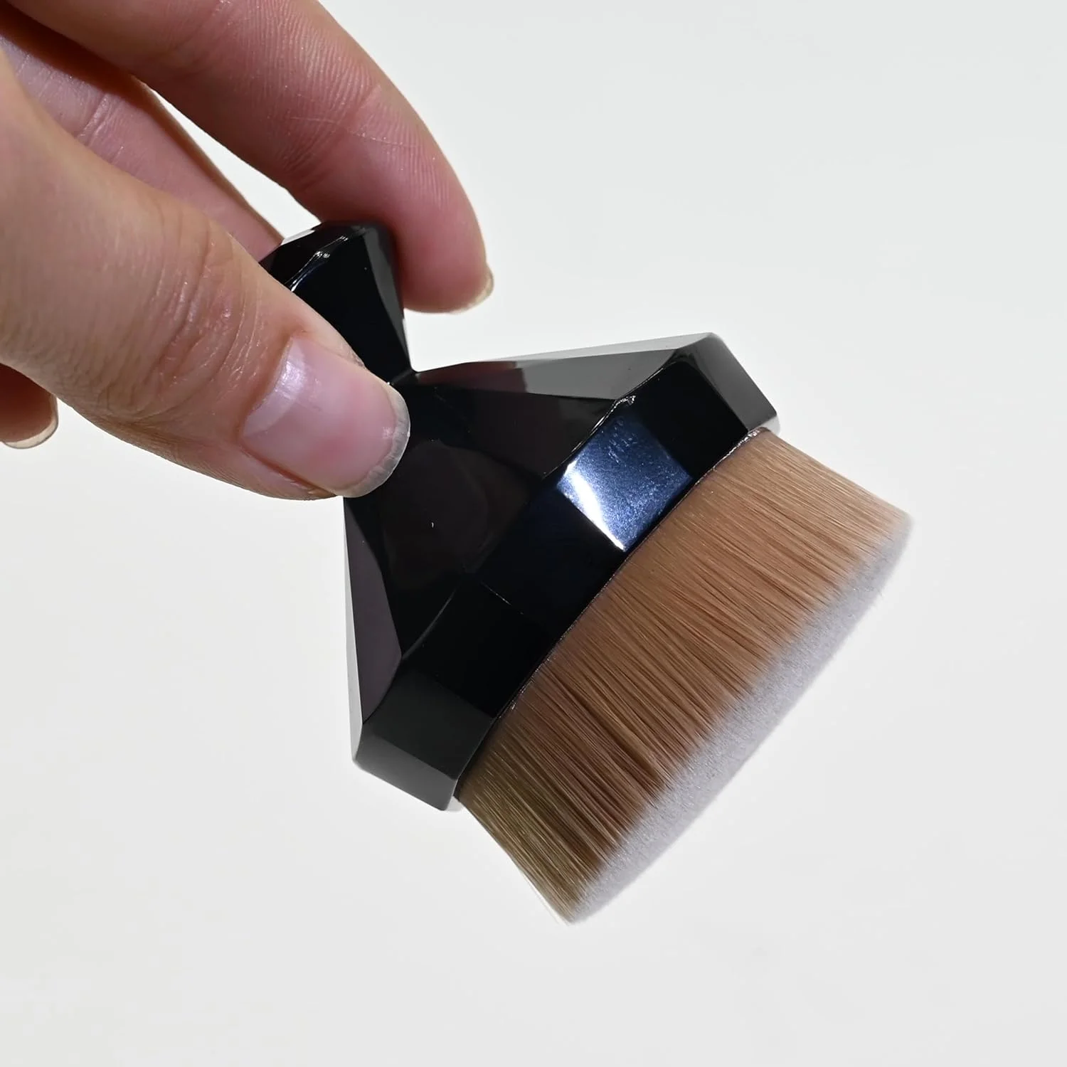 براش فلت بی نقص کرم پودر COSHINE، براش های آرایشی مایع، کرمی و برنزه کننده صورت و بدن براش فلت بی نقص کرم پودر COSHINE، براش های آرایشی مایع، کرمی و برنزه کننده صورت و بدن