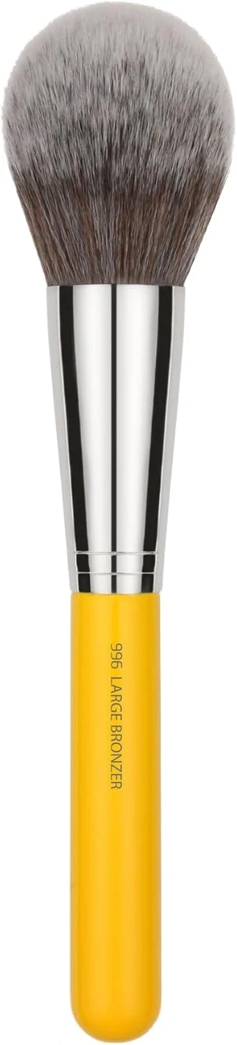 براش آرایشی حرفه ای Bdellium Tools - سری Studio 996 براش بزرگ برنزر - با الیاف مصنوعی کاملا گیاهی، برای استفاده یکنواخت روی صورت و گردن (زرد، 1 عدد) براش آرایشی حرفه ای Bdellium Tools - سری Studio 996 براش بزرگ برنزر - با الیاف مصنوعی کاملا گیاهی، برای استفاده یکنواخت روی صورت و گردن (زرد، 1 عدد)
