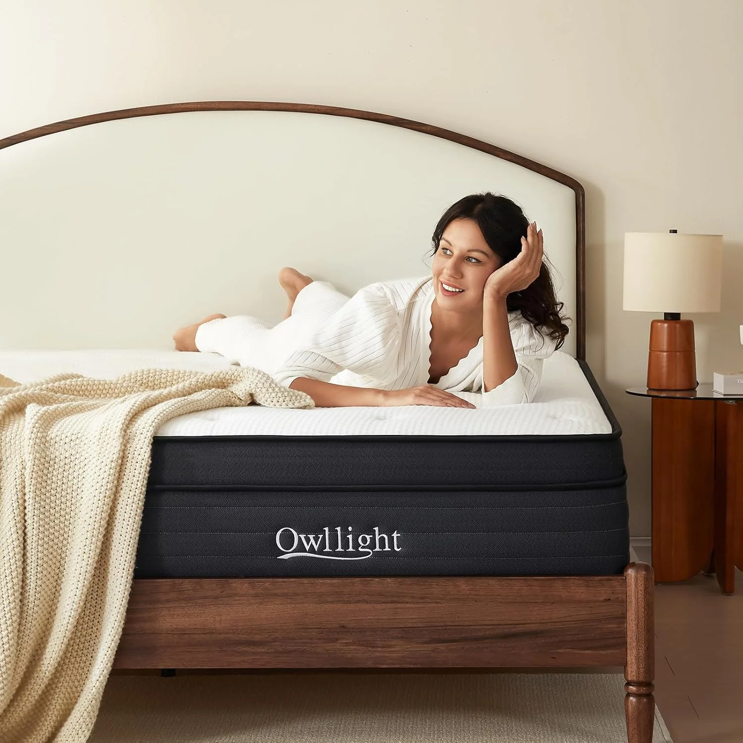 تشک آولایت 180 * 200 * 30 سانتی متر، تشک هیبریدی با سفتی متوسط، فوم مموری ژل خنک کننده و فنر پاکتی، روکش تنسل قابل تنفس، پشتیبانی فوم لبه 8 سانتی متری، سایز کینگ